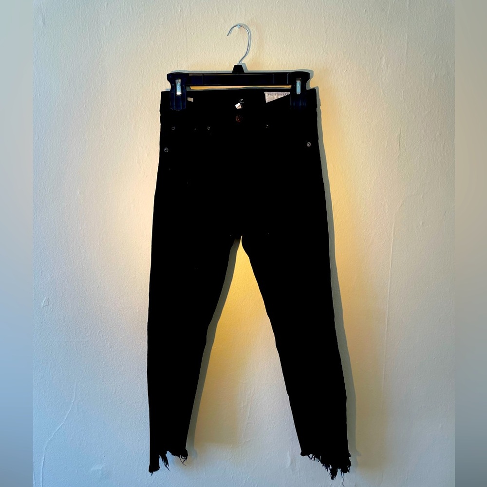 Rag & Bone Black Capris - 10 Inch